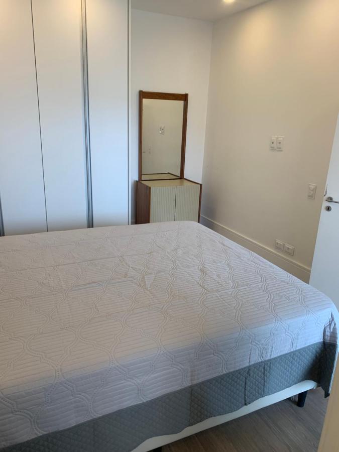 Flat Com 65 Metros; Sala; Duas Suites; Cozinha Recem-Reformado Rio de Janeiro Kültér fotó