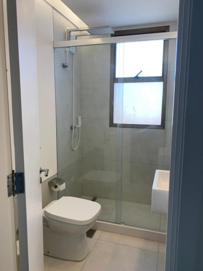 Flat Com 65 Metros; Sala; Duas Suites; Cozinha Recem-Reformado Rio de Janeiro Kültér fotó