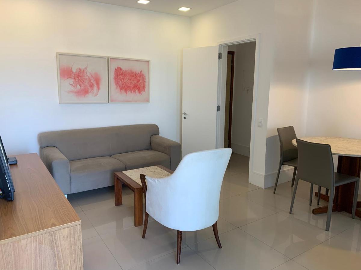 Flat Com 65 Metros; Sala; Duas Suites; Cozinha Recem-Reformado Rio de Janeiro Kültér fotó