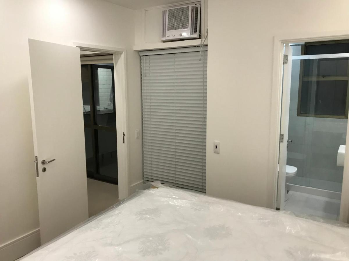 Flat Com 65 Metros; Sala; Duas Suites; Cozinha Recem-Reformado Rio de Janeiro Kültér fotó
